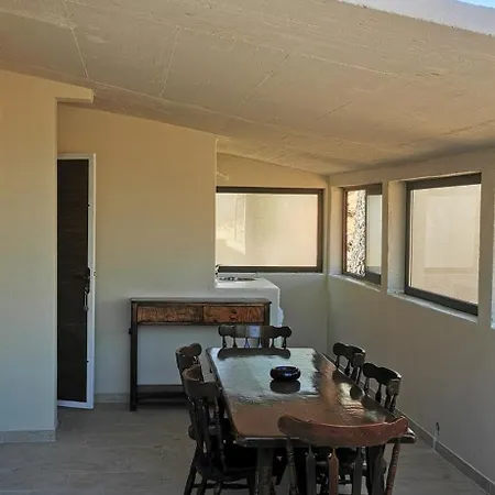 House Bella Vista Τρογκίρ